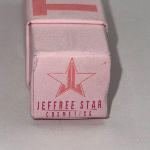 Jefree Star Velvet Trap  UNPHAZED lipstick - Picture 5 of 10